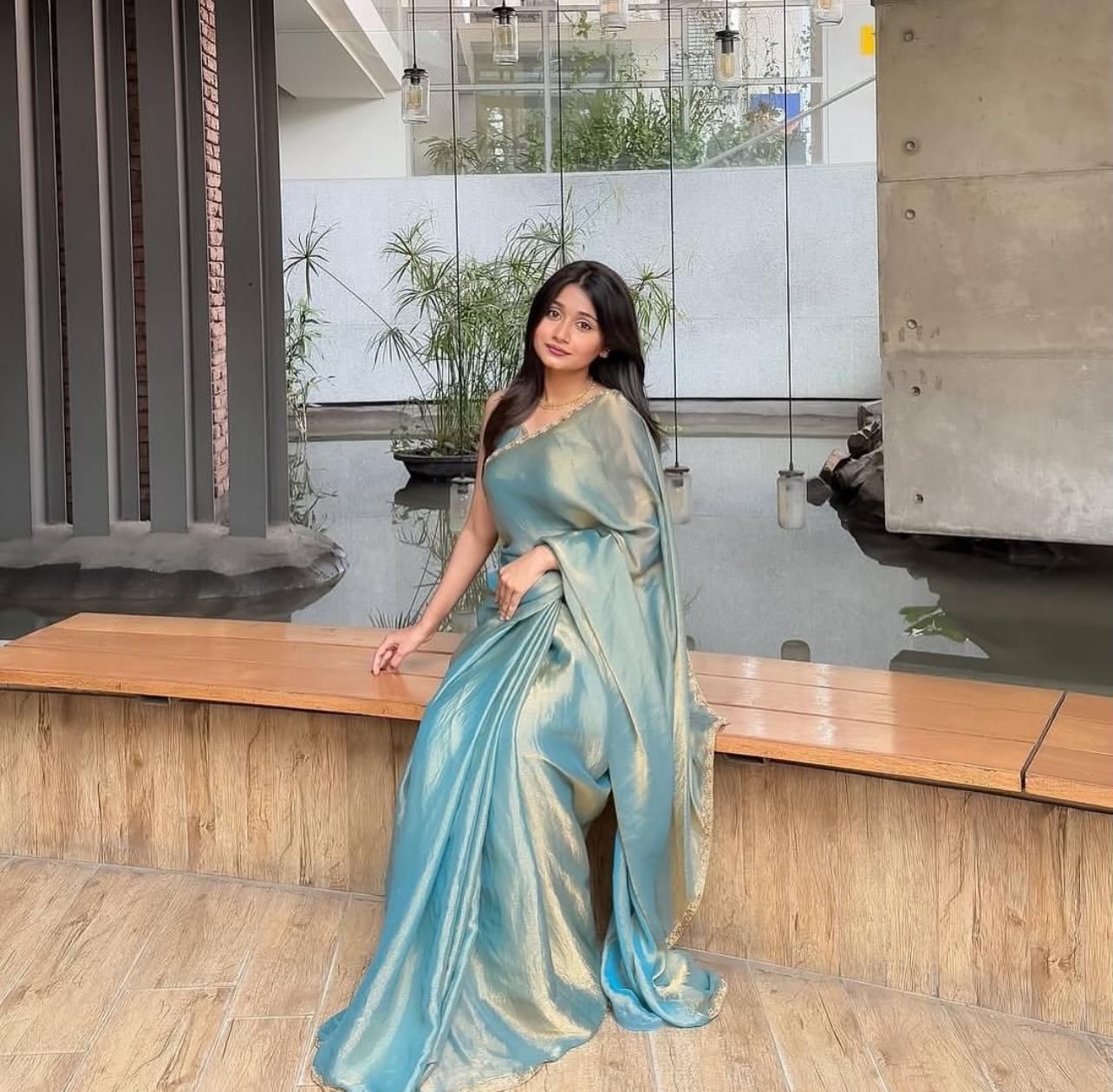 Beautiful Viral in Fandy Silk at discount😍