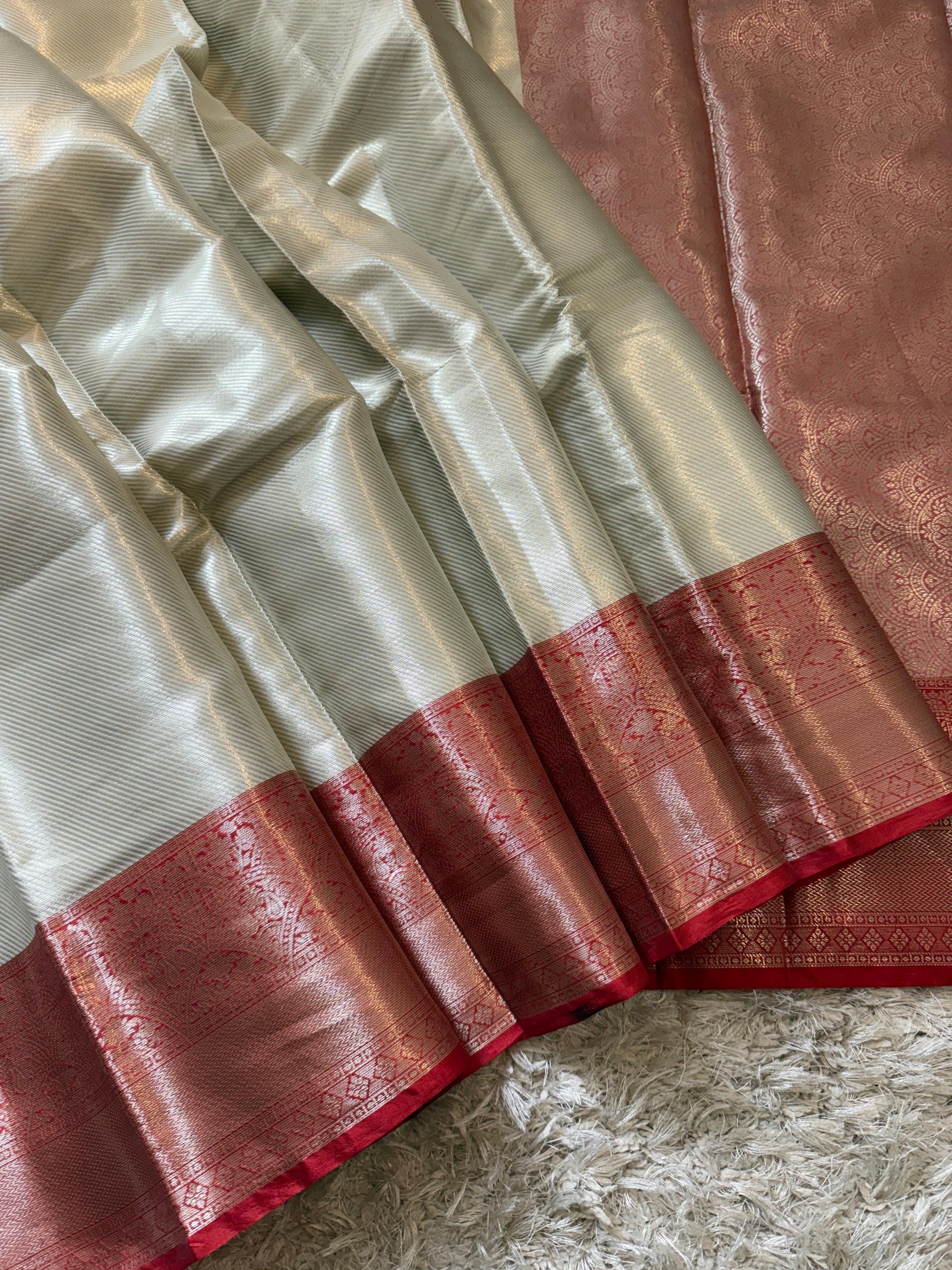 Kanjeevaram Banarasi Broacade Semi Katan Tanchui Silk Saree