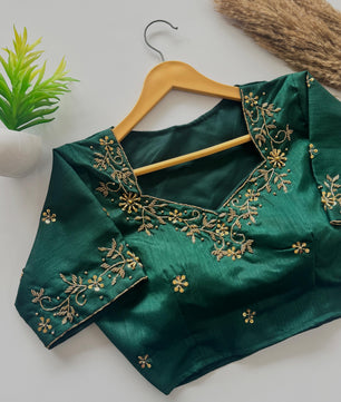 Beautiful handwork all over back nd sleves with designer handwork in blouse