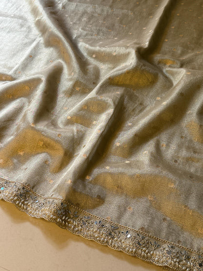 Soft Tissue saree with all over booti
