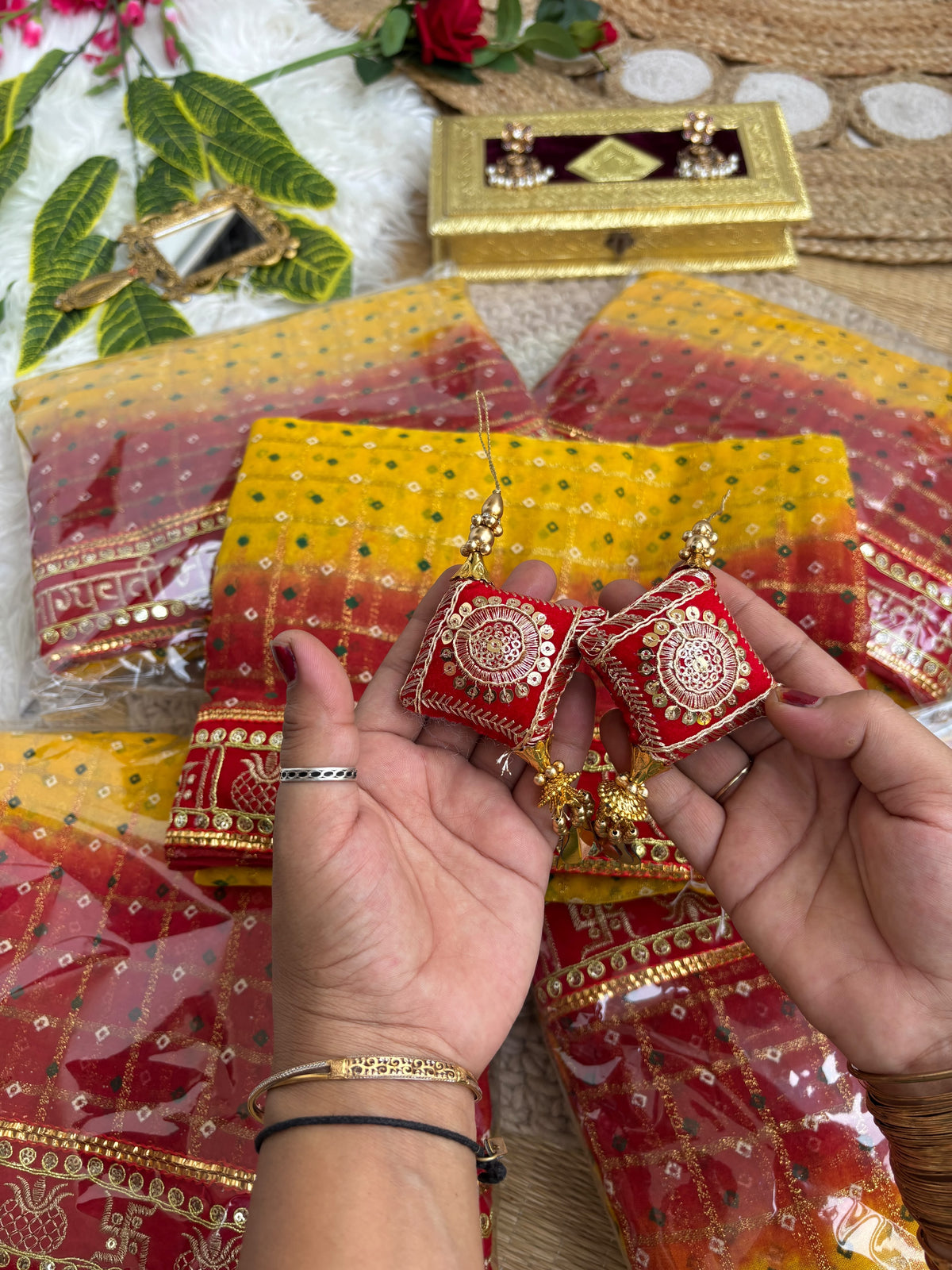 beautiful pretty women wearing Pure viscose Georgette Weaving foil zari
