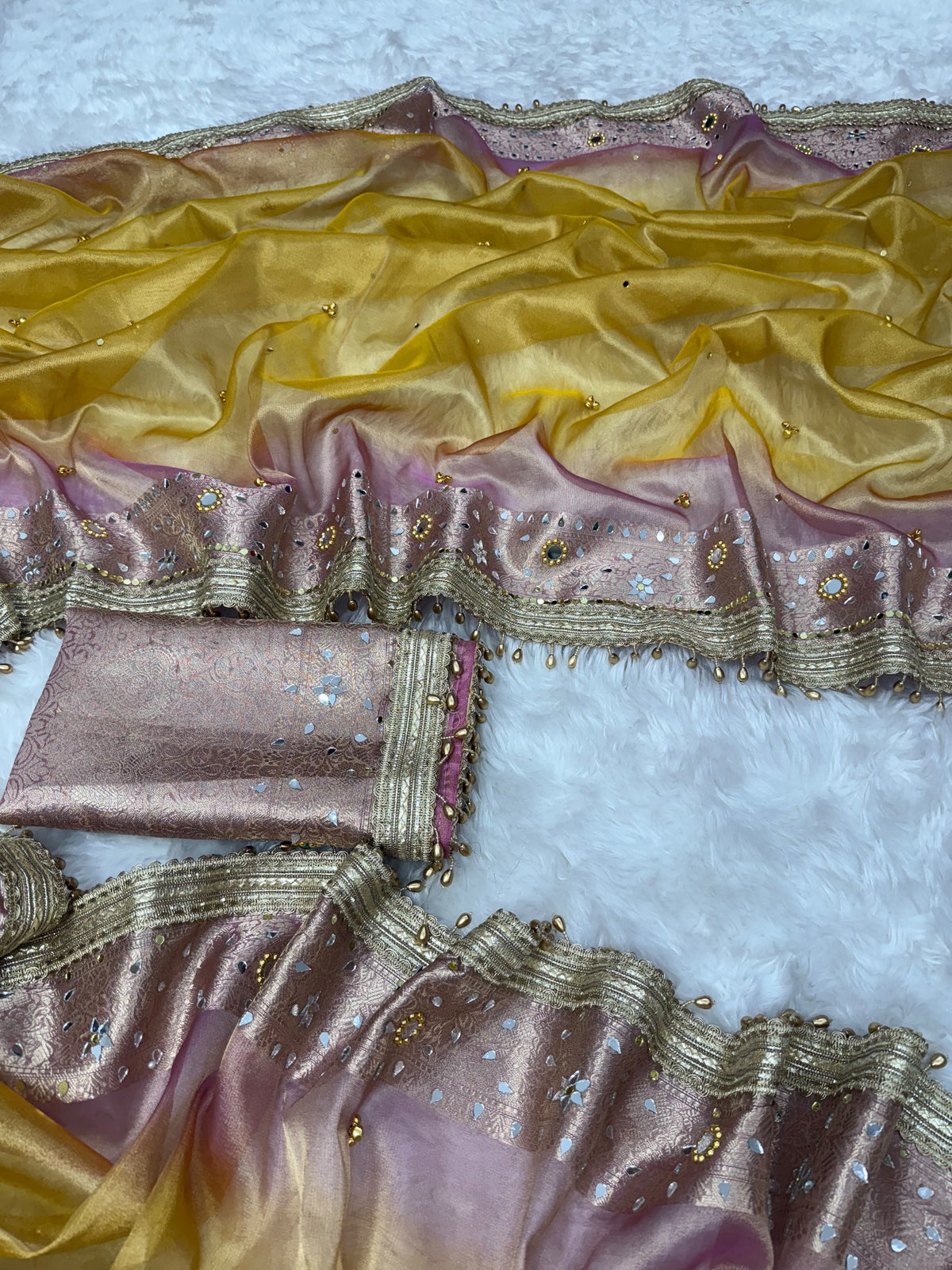 UNIQUE SHADE IN OUR MULTI COLOR GHOONGRU EDITION SAREE