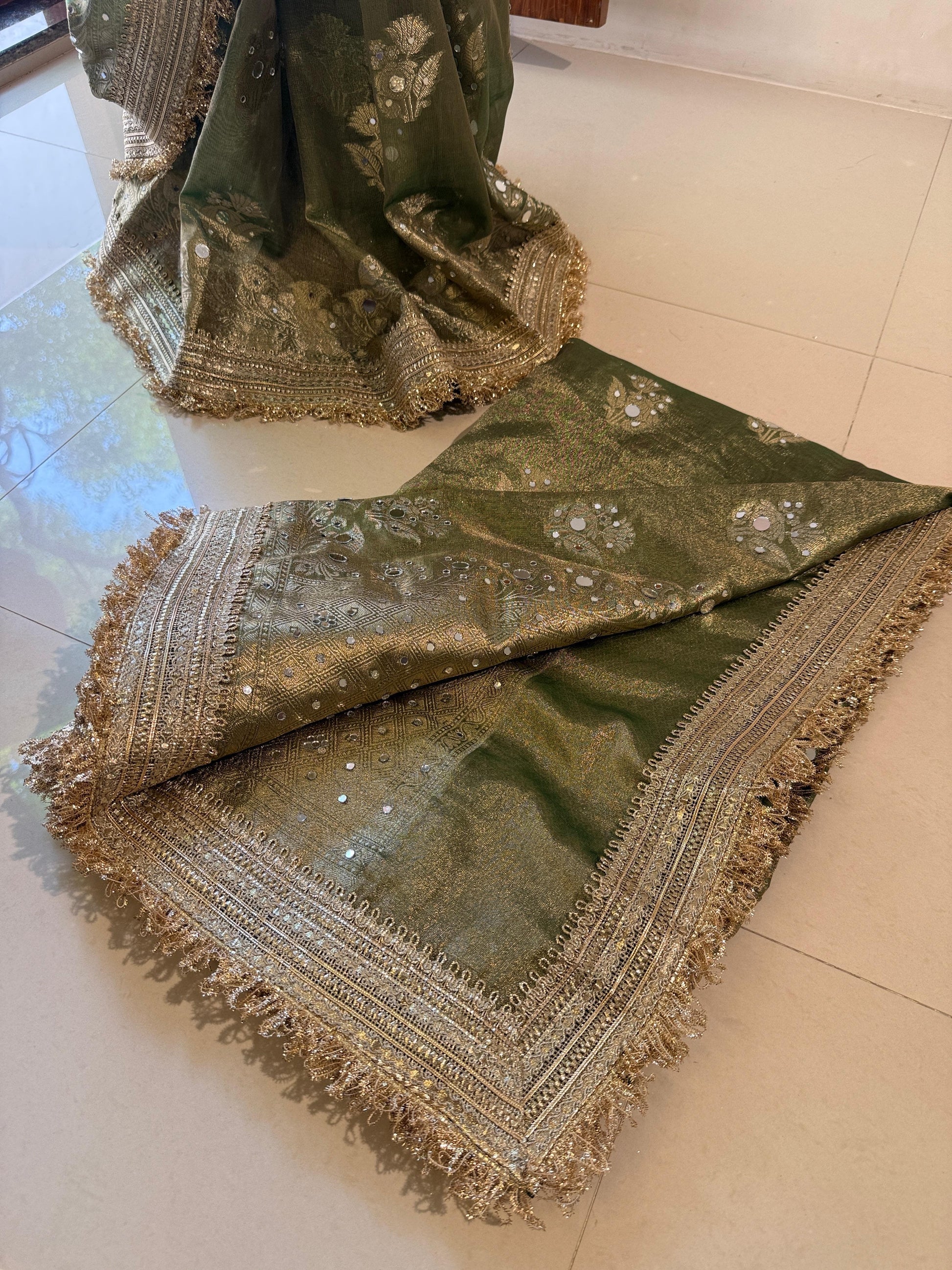 Masterpiece Glass Tissue Banarasi *Handwork* Mirror Work , Maharani Lace Work Saree