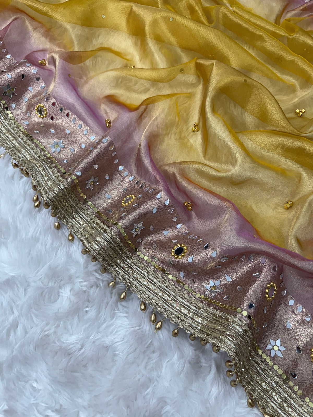 UNIQUE SHADE IN OUR MULTI COLOR GHOONGRU EDITION SAREE