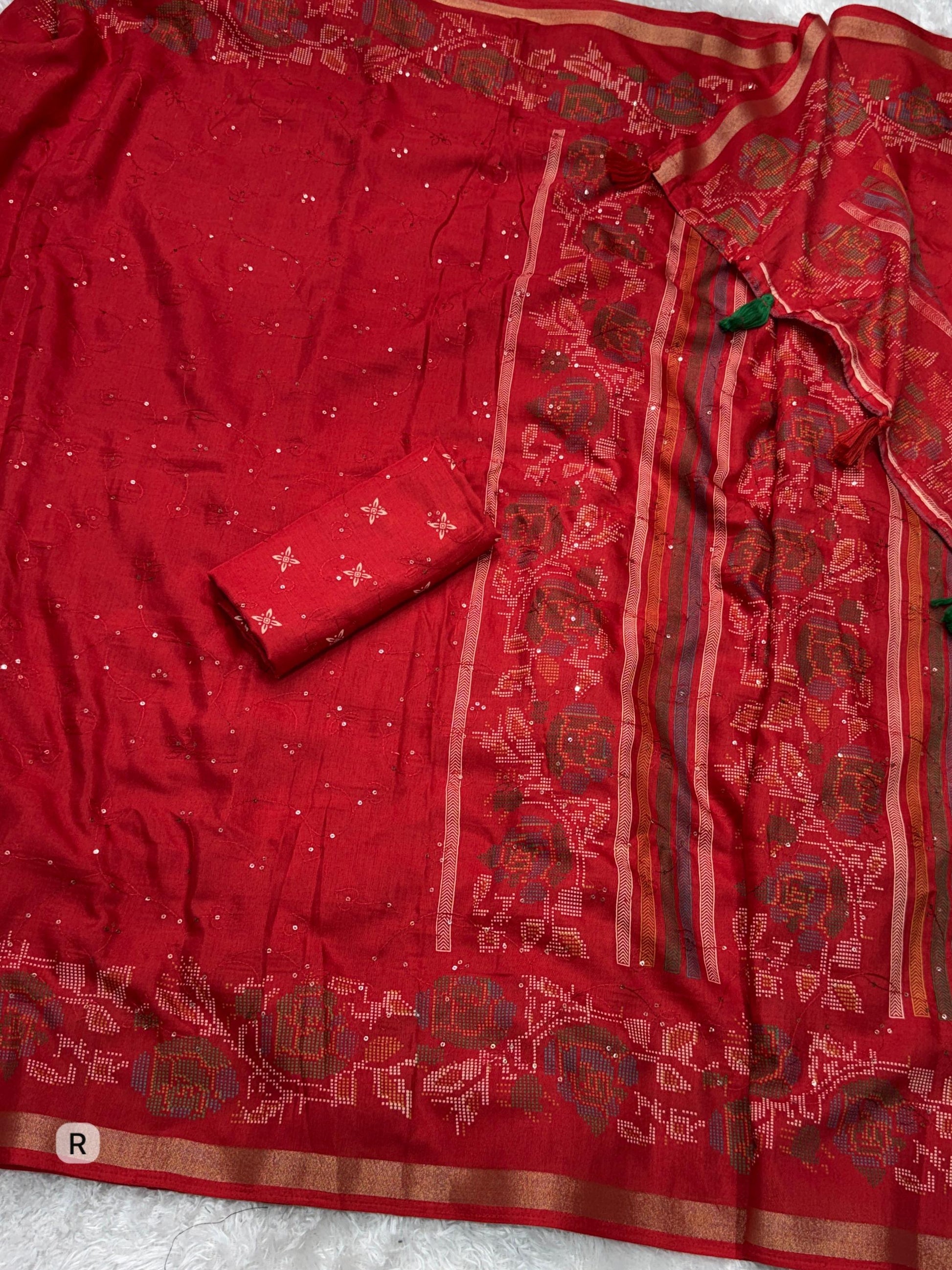 Premium saree in Kashmiri print
