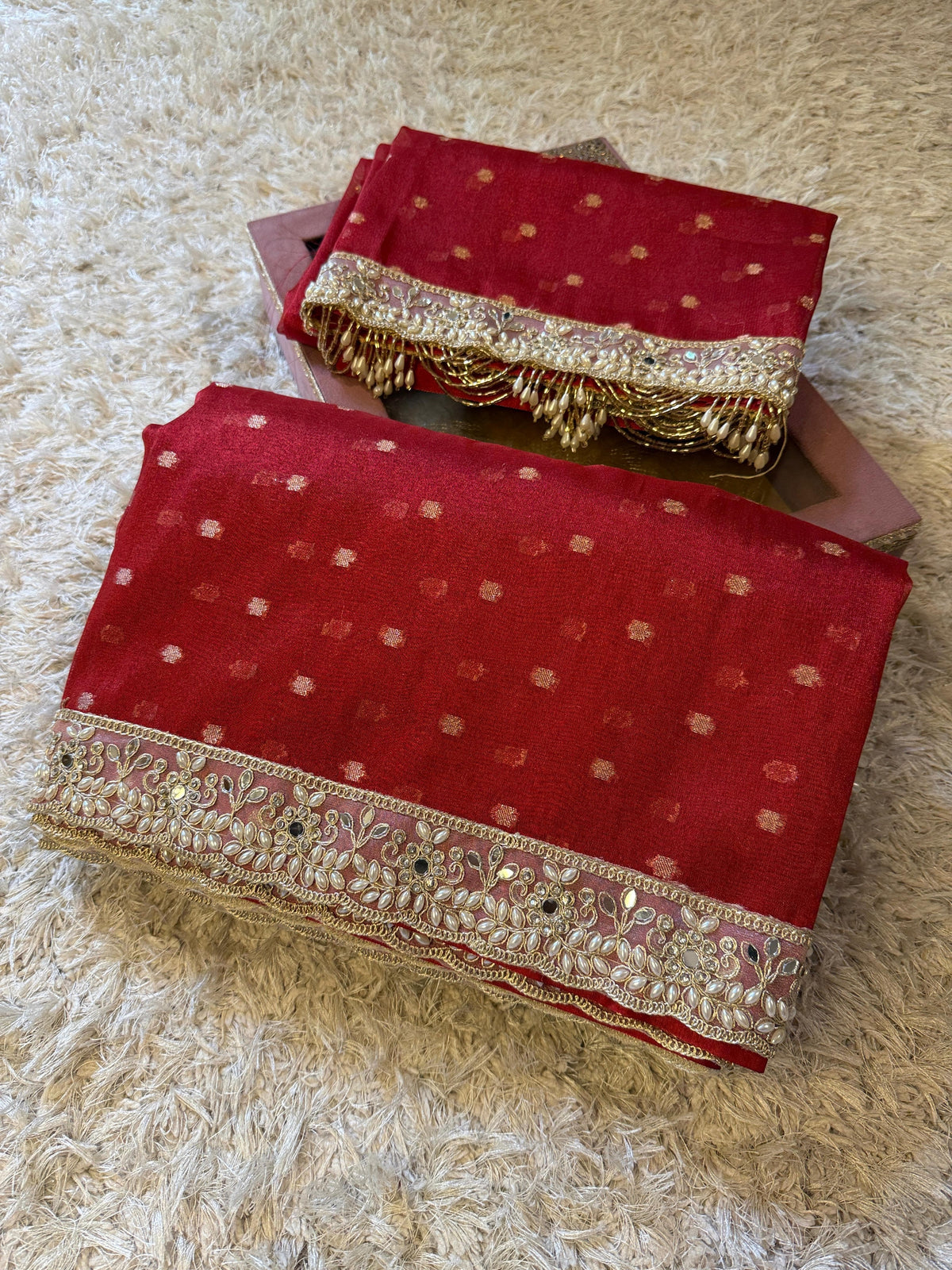 Soft Tissue saree with all over booti