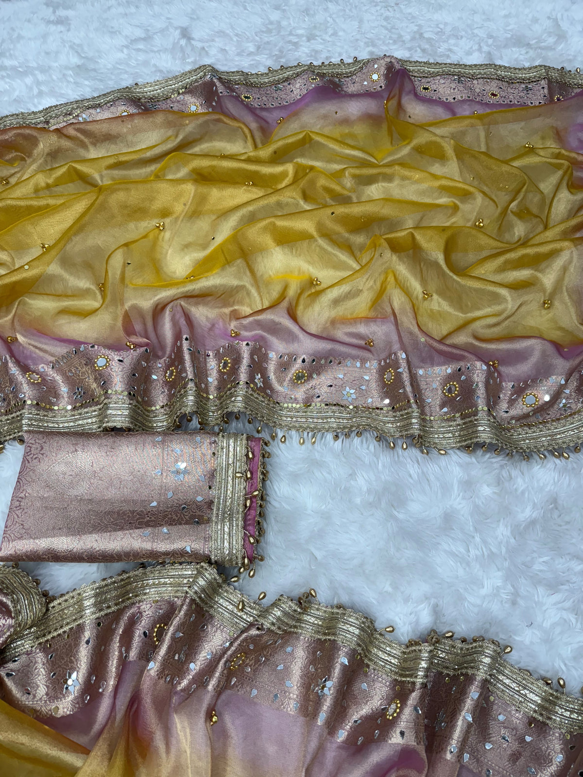 UNIQUE SHADE IN OUR MULTI COLOR GHOONGRU EDITION SAREE