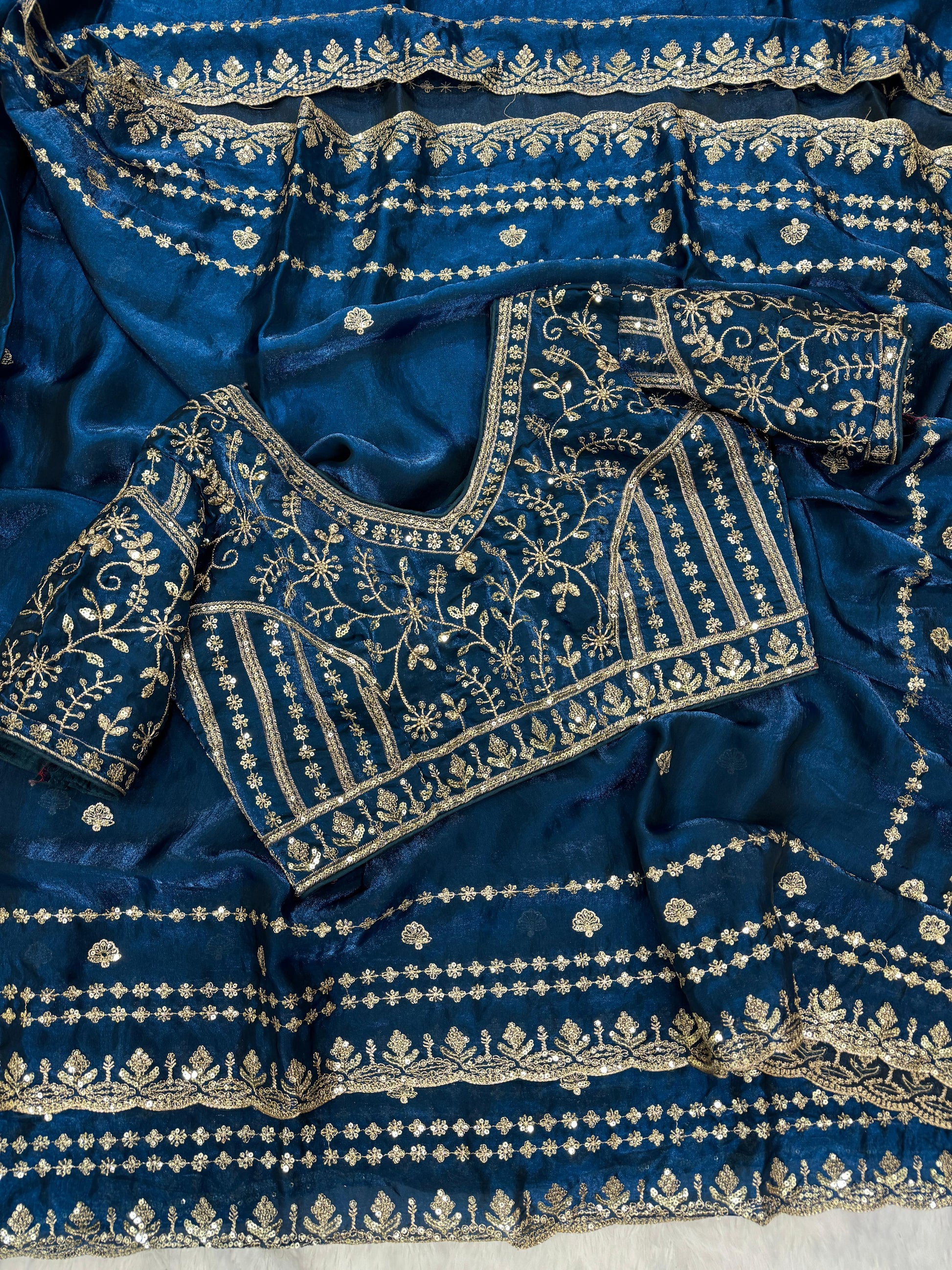 Soft Space silk saree with zari work