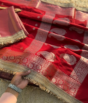 Soft Silk Saree In Red with Lace Work