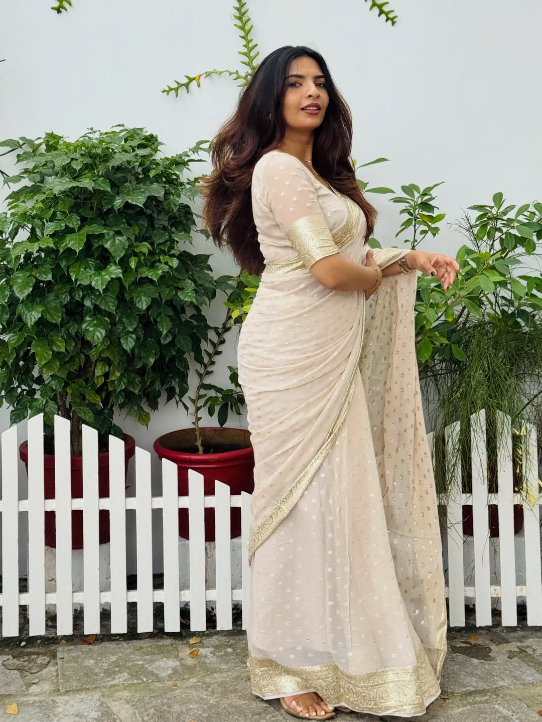 Christmas Special Super hit Woven Border , crafted for New Trends