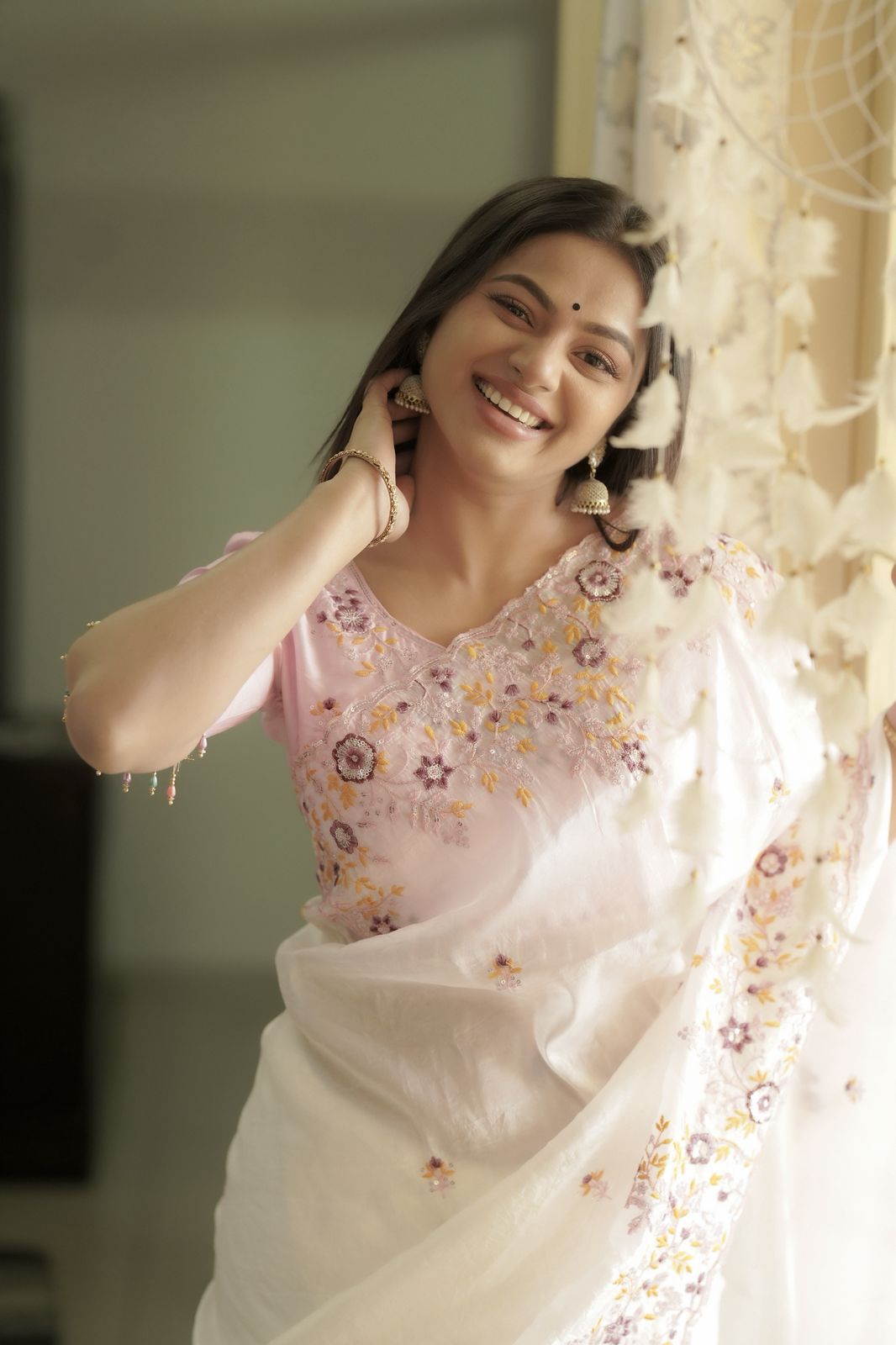 Gold crush soft Silk & Enhanced With embroidery , thread Work And sequence With Resham In Floral co