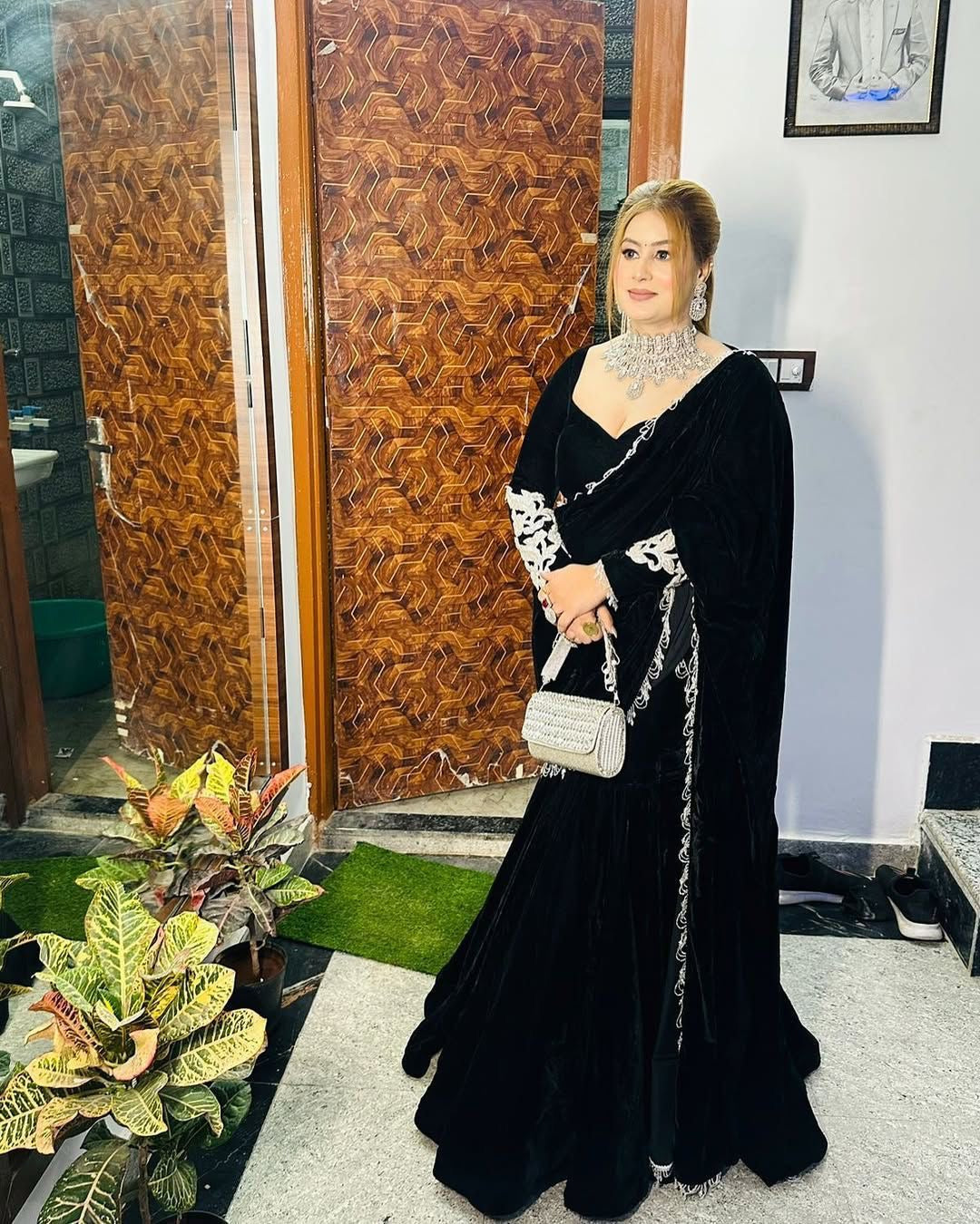 New black color special velvet saree*