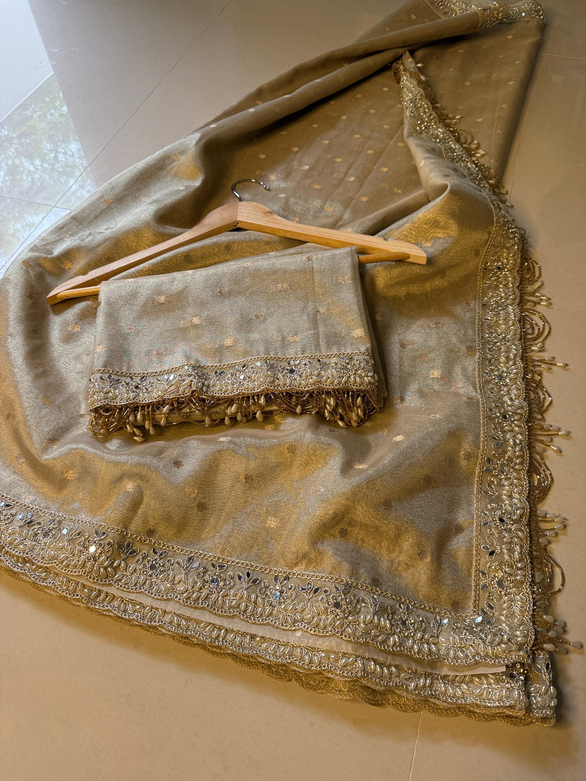 Soft Tissue saree with all over booti