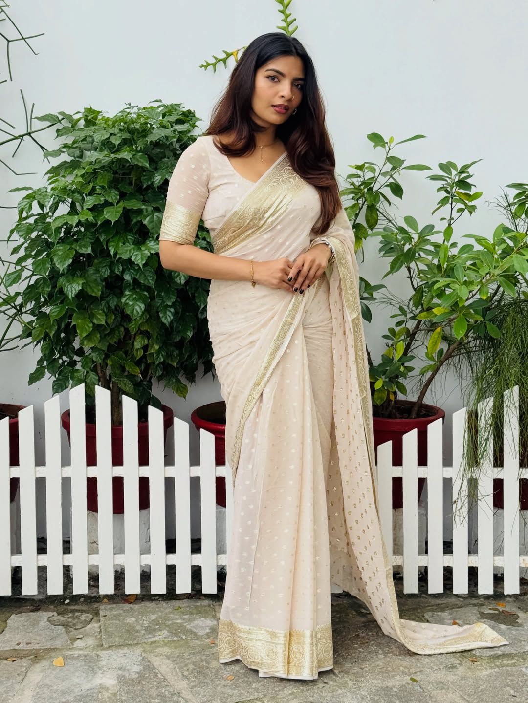 Christmas Special Super hit Woven Border , crafted for New Trends