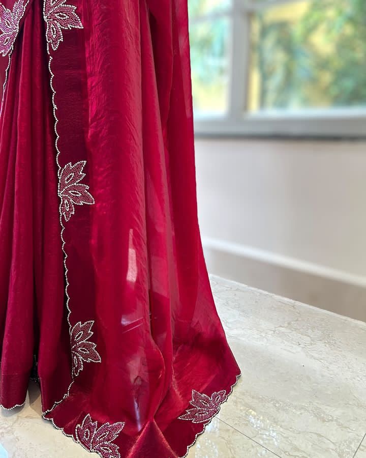 Blooming Fox Georgette saree with dual tone diamonds on all over the saree