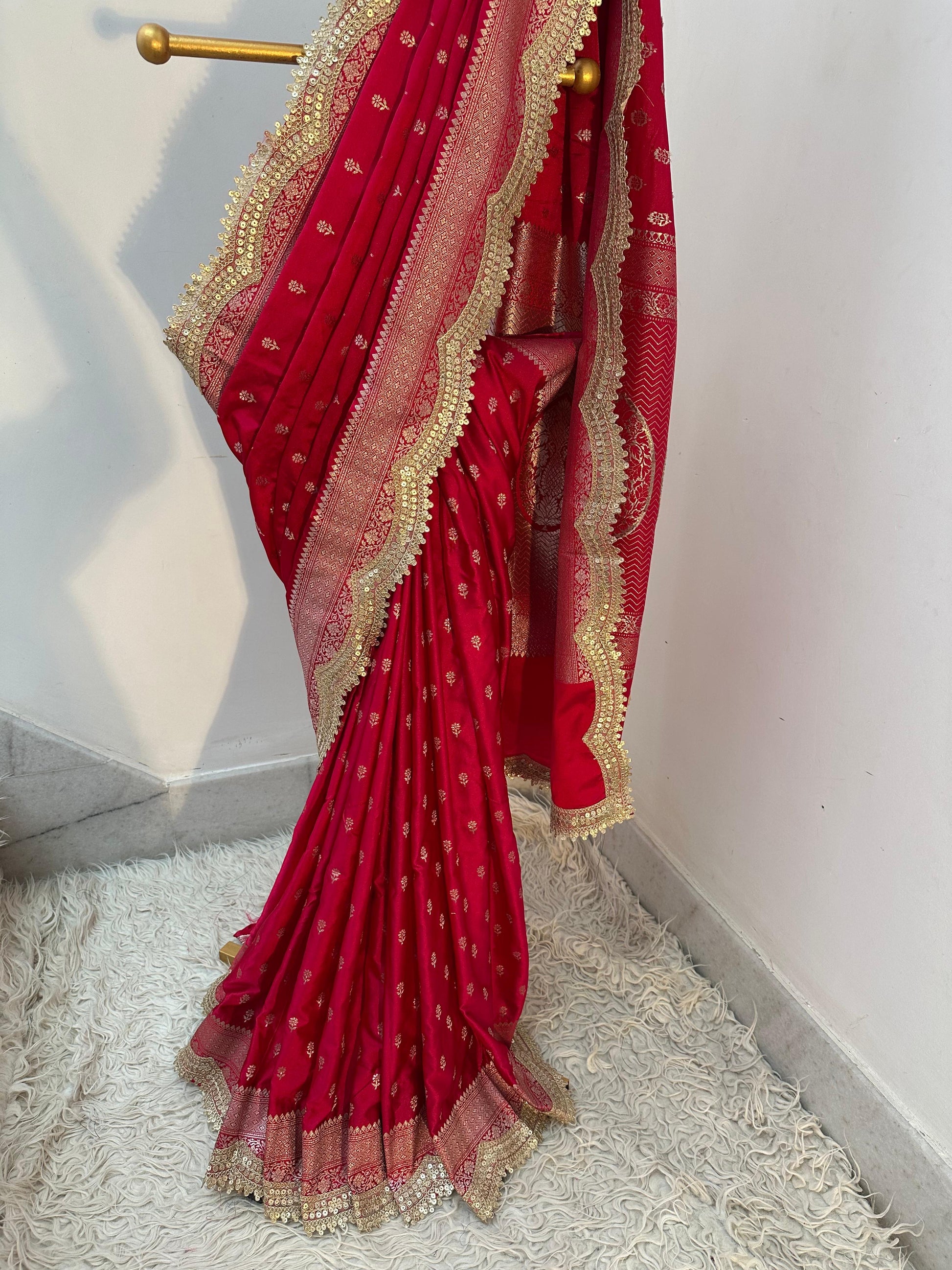 Authentic Banarasi premium mashru silk saree with Gold Zari weaving beautiful