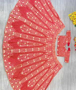 Presenting You Most Beautiful Most Trending Lehenga Collection*