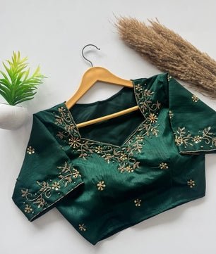 Beautiful handwork all over back nd sleves with designer handwork in blouse