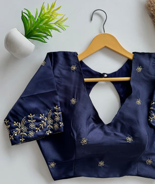 Beautiful handwork all over back nd sleves with designer handwork in blouse