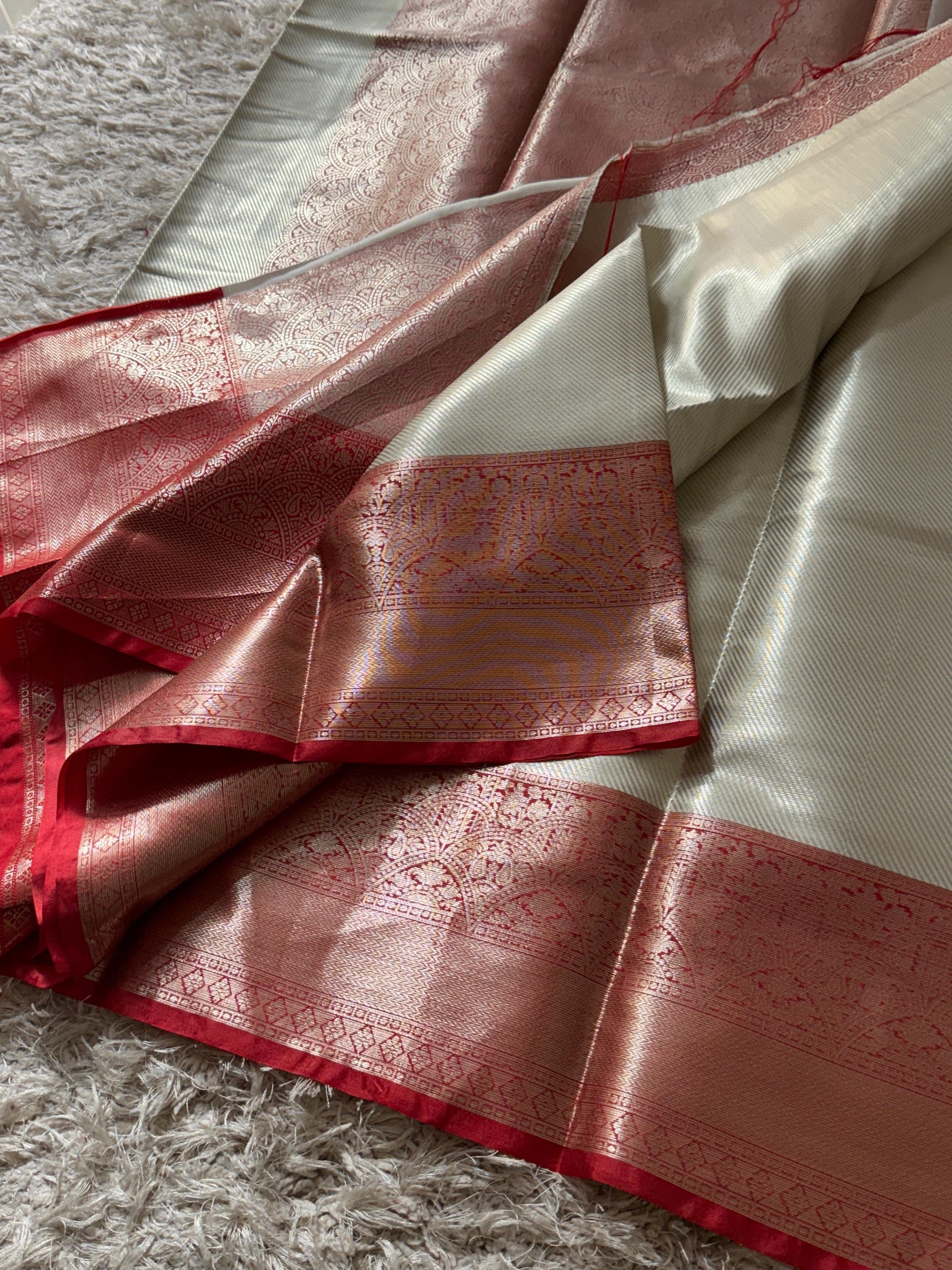 Kanjeevaram Banarasi Broacade Semi Katan Tanchui Silk Saree