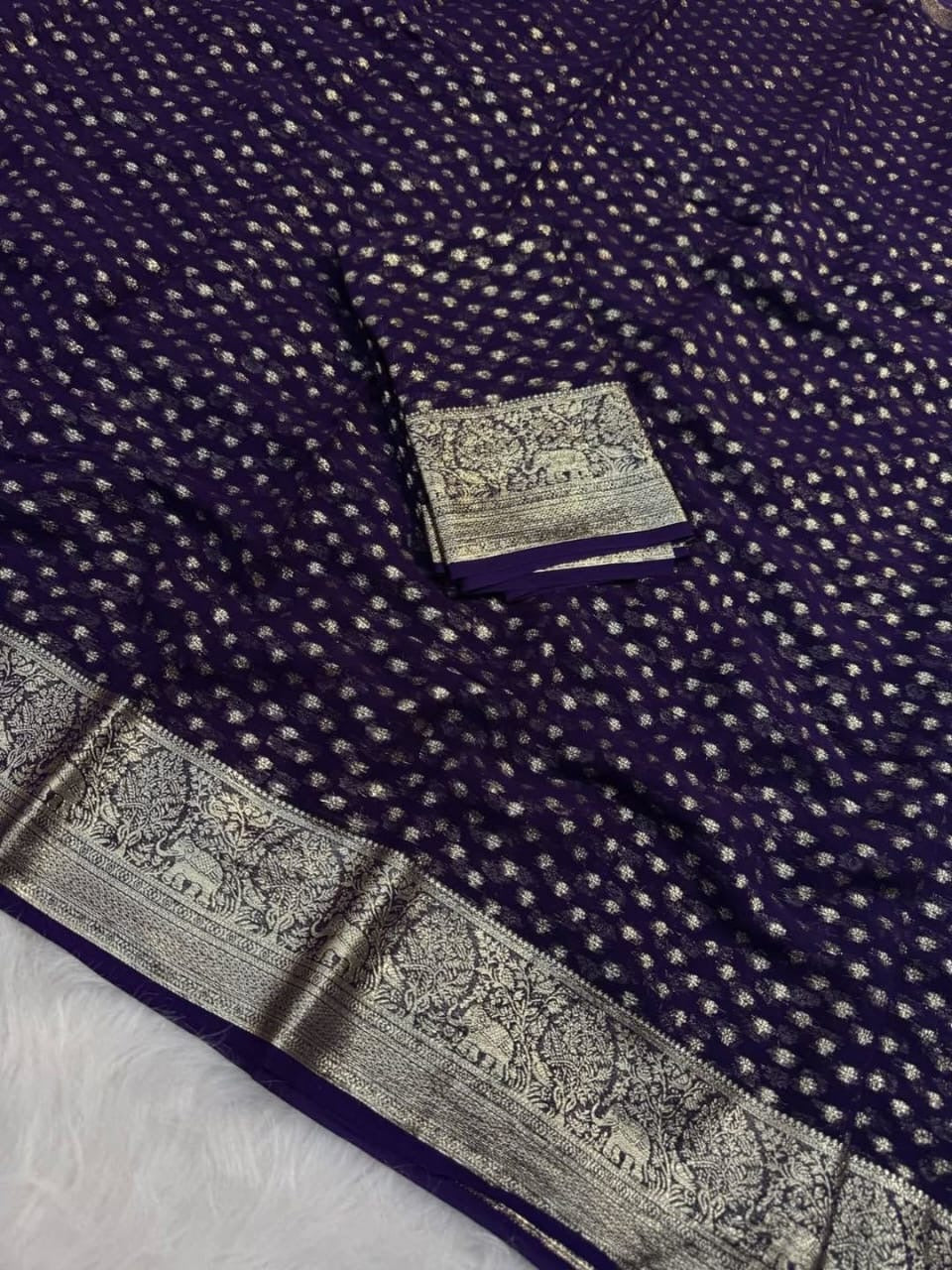 Pure Viscose Georgette Saree With Fancy Zari & Fancy Jecquard Border