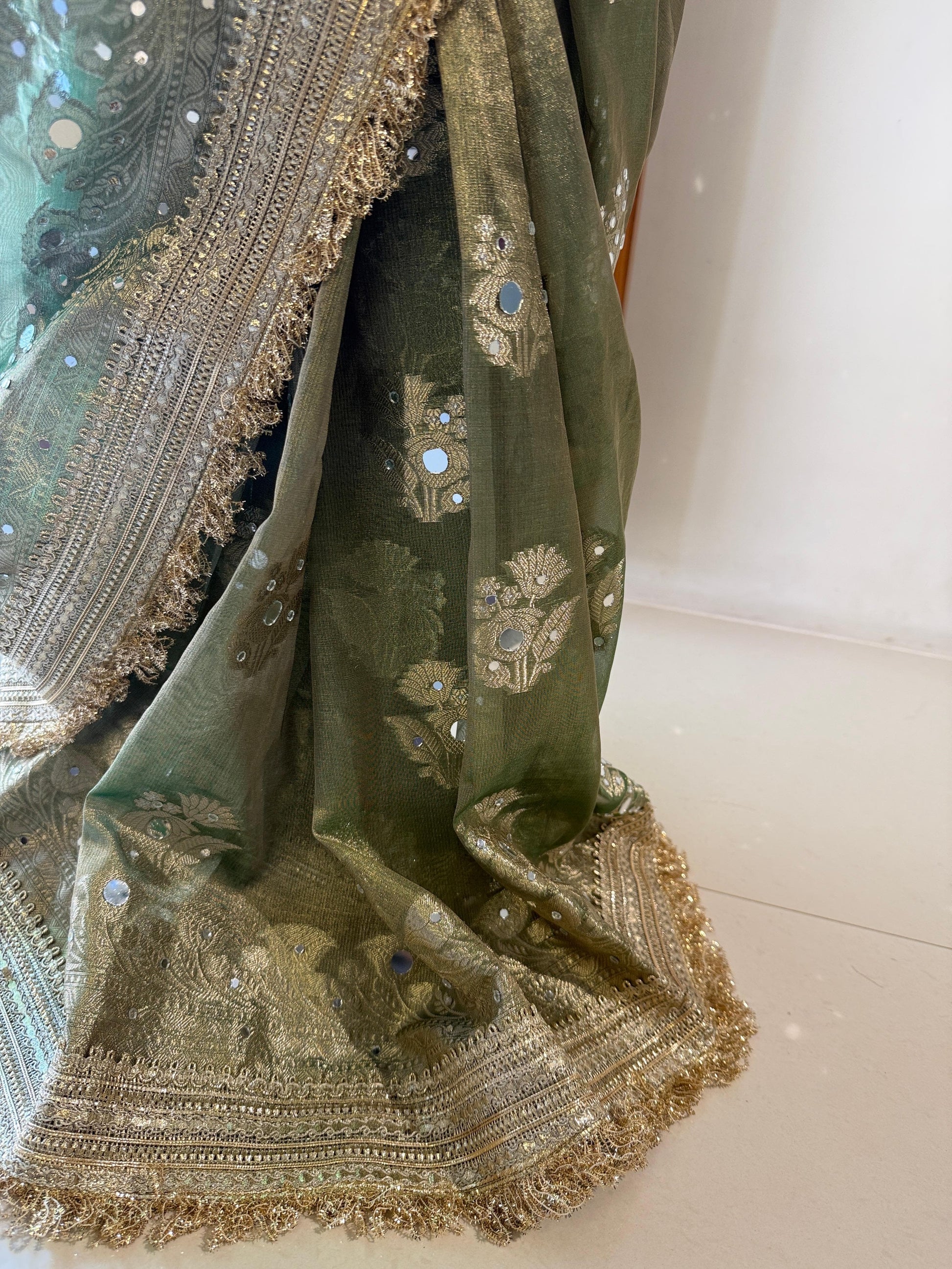 Masterpiece Glass Tissue Banarasi *Handwork* Mirror Work , Maharani Lace Work Saree