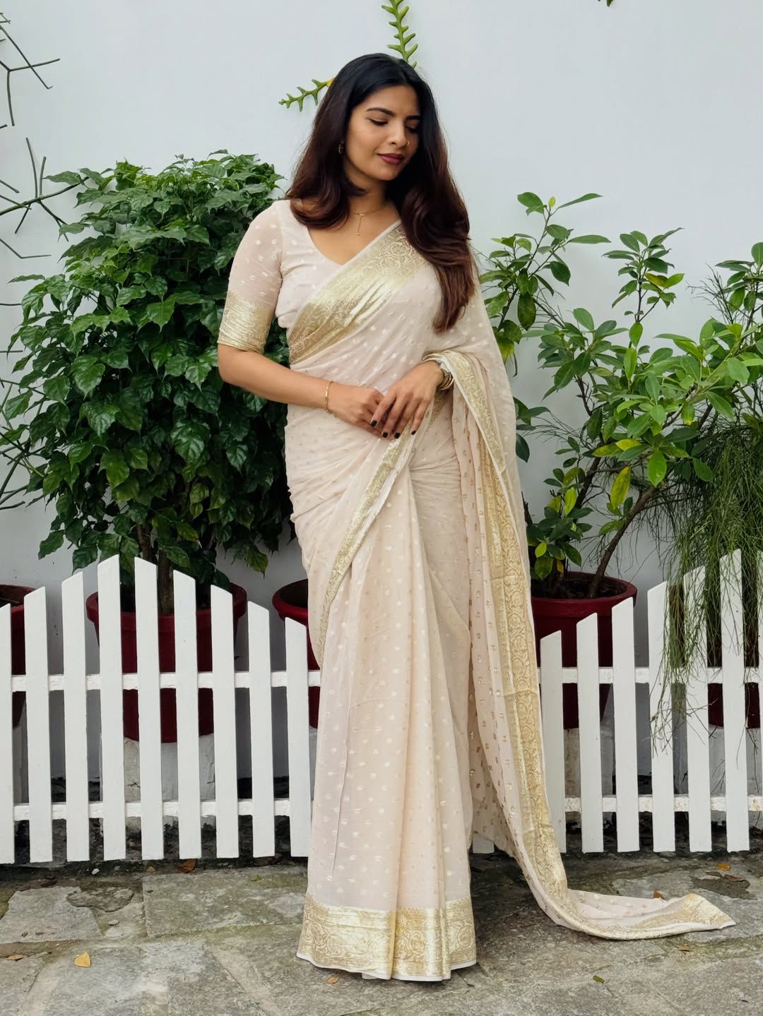 Christmas Special Super hit Woven Border , crafted for New Trends