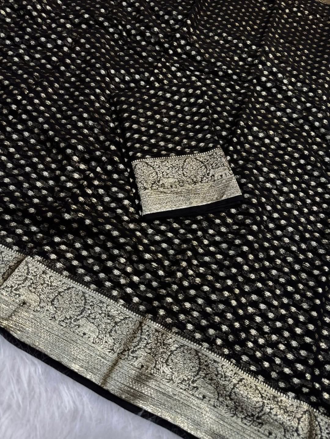 Pure Viscose Georgette Saree With Fancy Zari