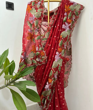 Authentic tissue buti saree
