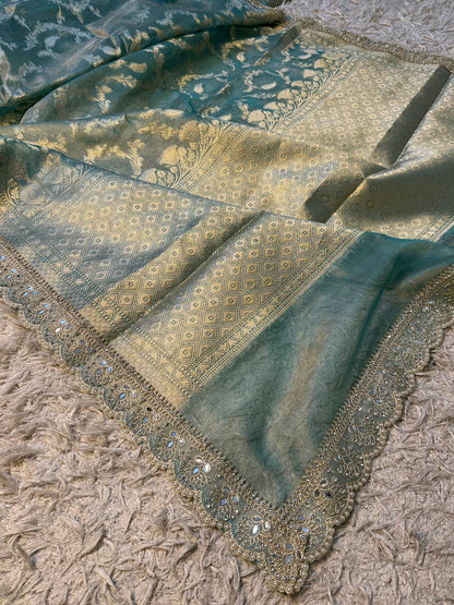 Banarasi Tissue Soft Silk Saree*💫 
Heavy Pearls, Mirror Lace hand work border