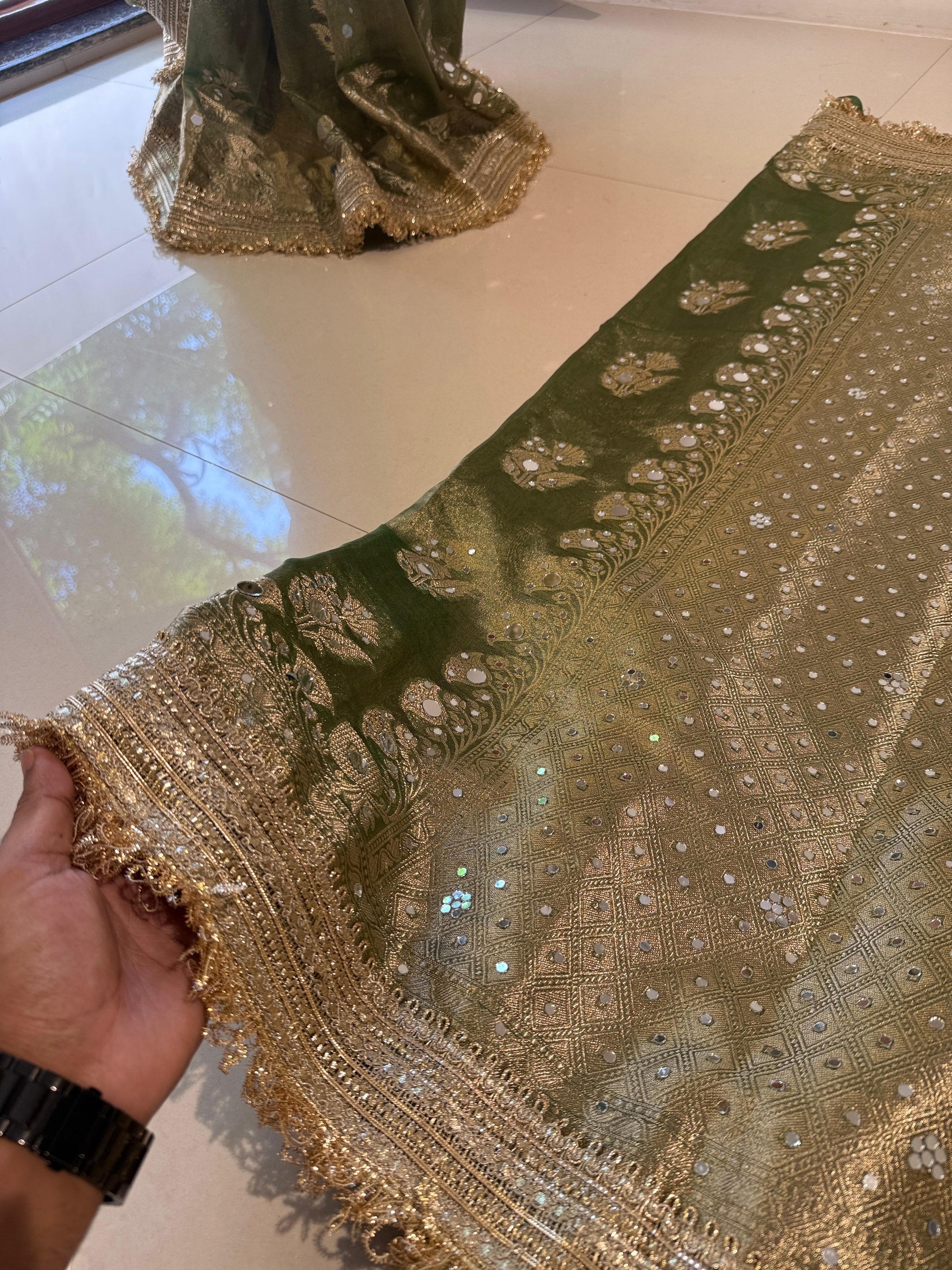Masterpiece Glass Tissue Banarasi *Handwork* Mirror Work , Maharani Lace Work Saree