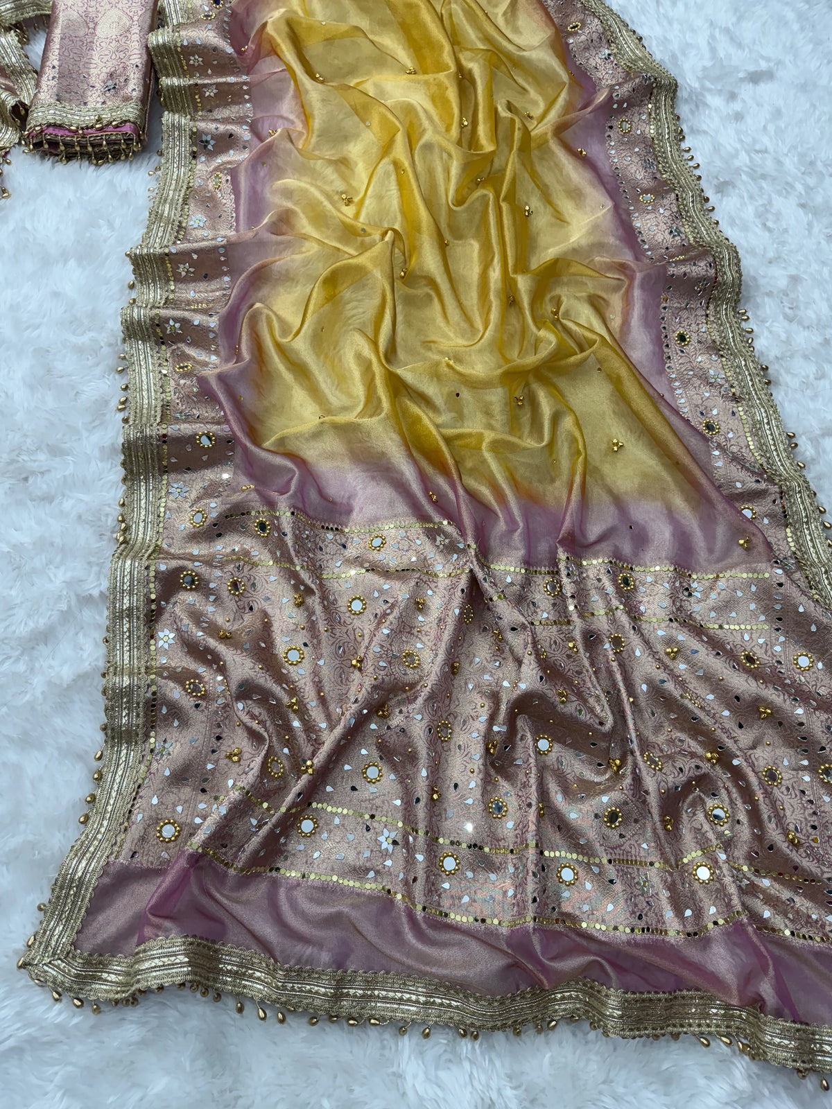 UNIQUE SHADE IN OUR MULTI COLOR GHOONGRU EDITION SAREE