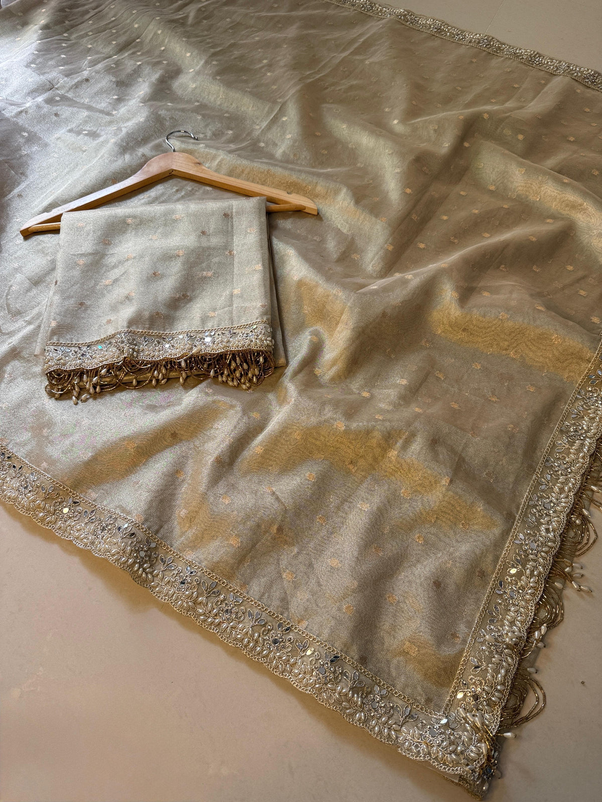 Soft Tissue saree with all over booti