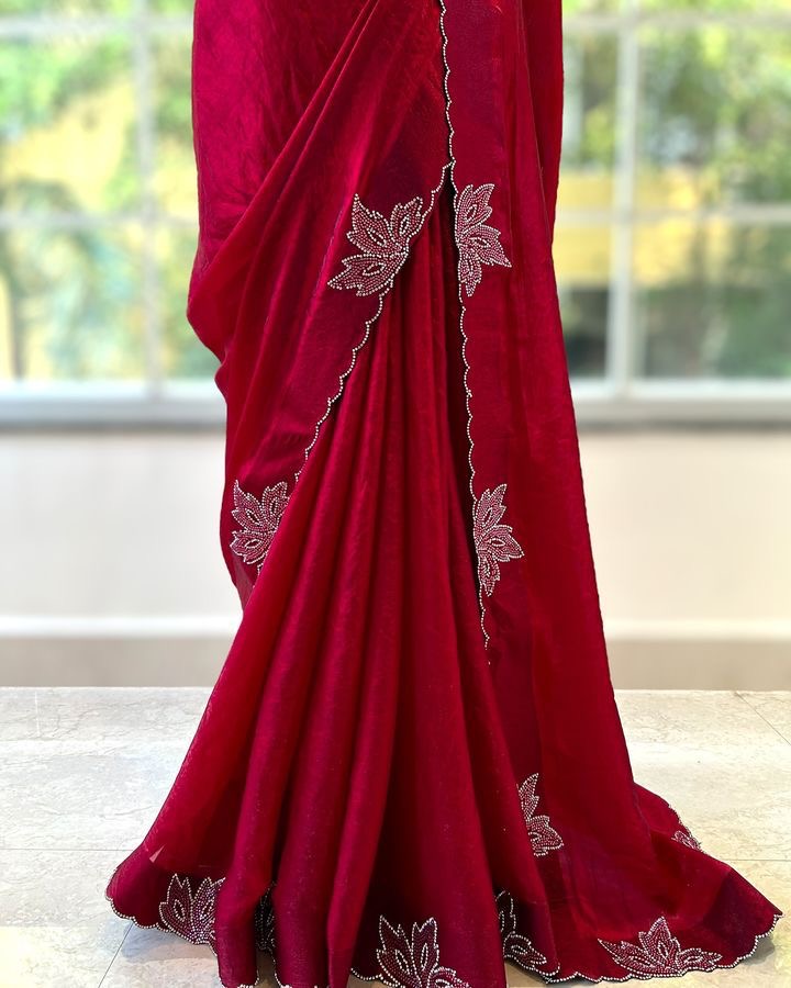 Blooming Fox Georgette saree with dual tone diamonds on all over the saree