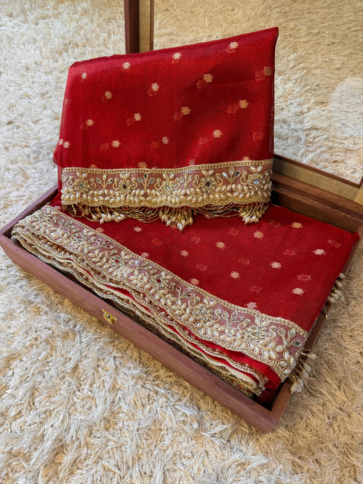 Soft Tissue saree with all over booti