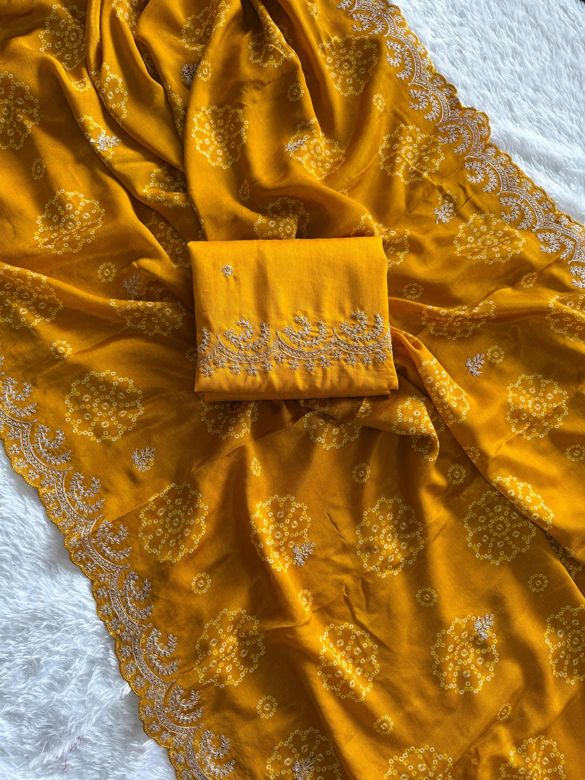 Beautiful Chinnon saree in bandhani print