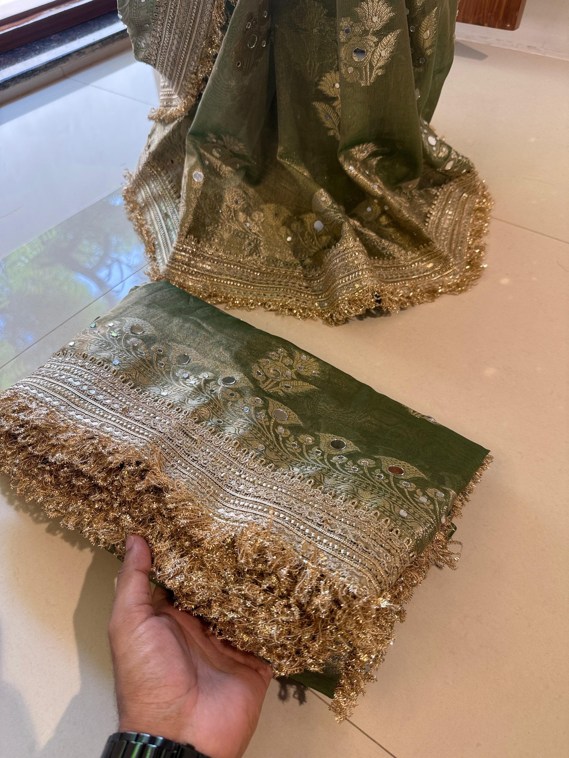 Masterpiece Glass Tissue Banarasi *Handwork* Mirror Work , Maharani Lace Work Saree
