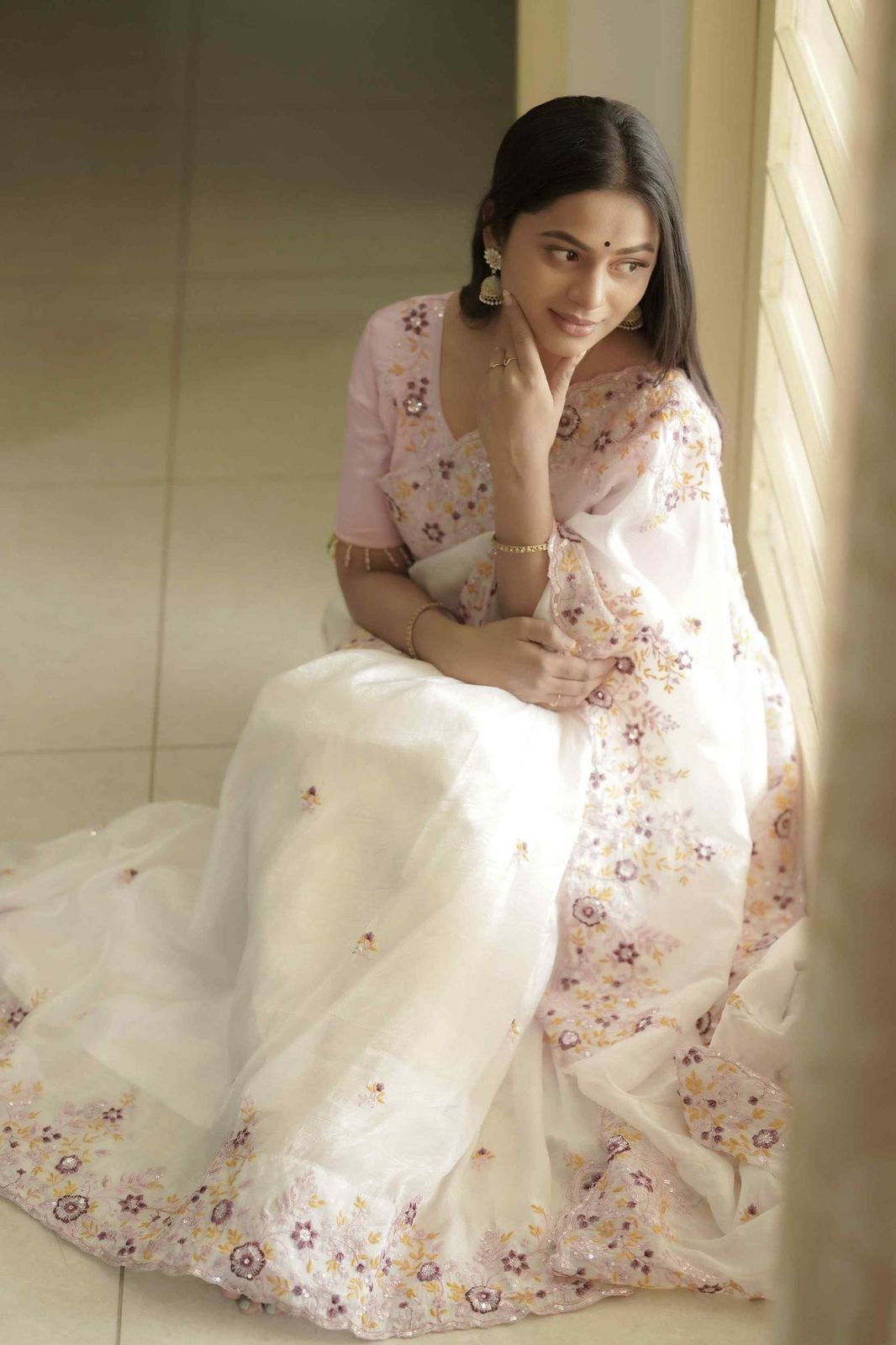 Gold crush soft Silk & Enhanced With embroidery , thread Work And sequence With Resham In Floral co