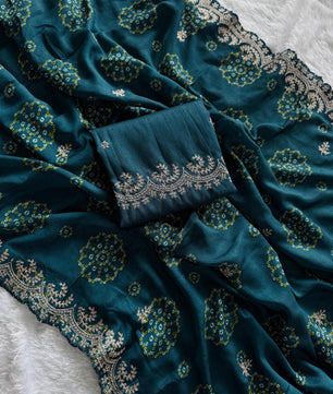 Beautiful Chinnon saree in bandhani print