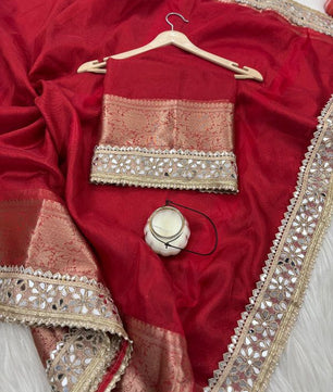 Gold Zari weaving beautiful &nbsp; Zari weaving lace attached border&nbsp;