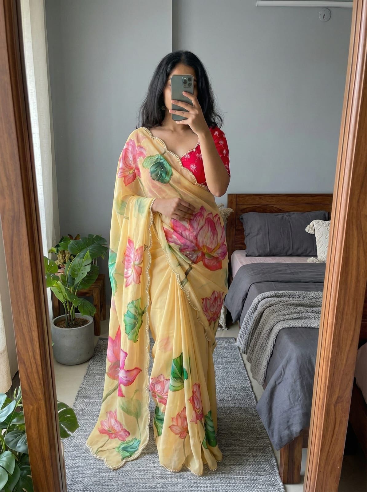 Elegant Georgette Fabric with Beautiful Floral prints