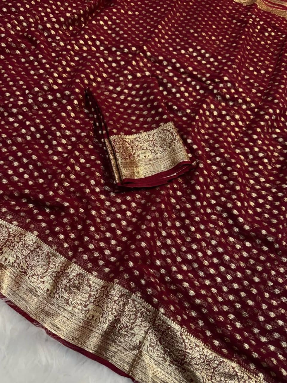 Pure Viscose Georgette Saree With Fancy Zari & Fancy Jecquard Border